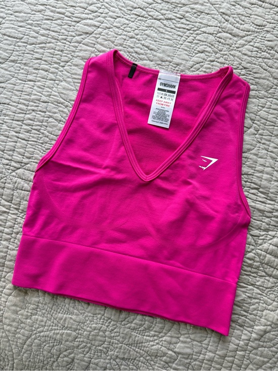 Gymshark Tops - Gymshark Everyday Seamless Crop Tank NWT
